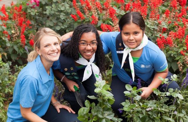In 2014, The Cowan Foundation's Holiday Card Program funding went towards Girl Guides of Canada